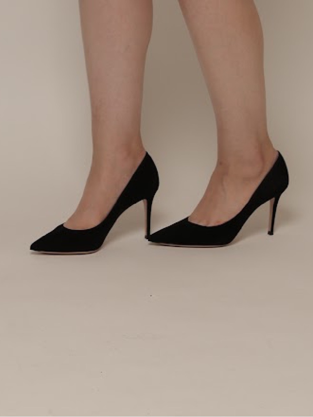 Gianvito Rossi Black Pointed Toe Pumps - Picture 5 of 12